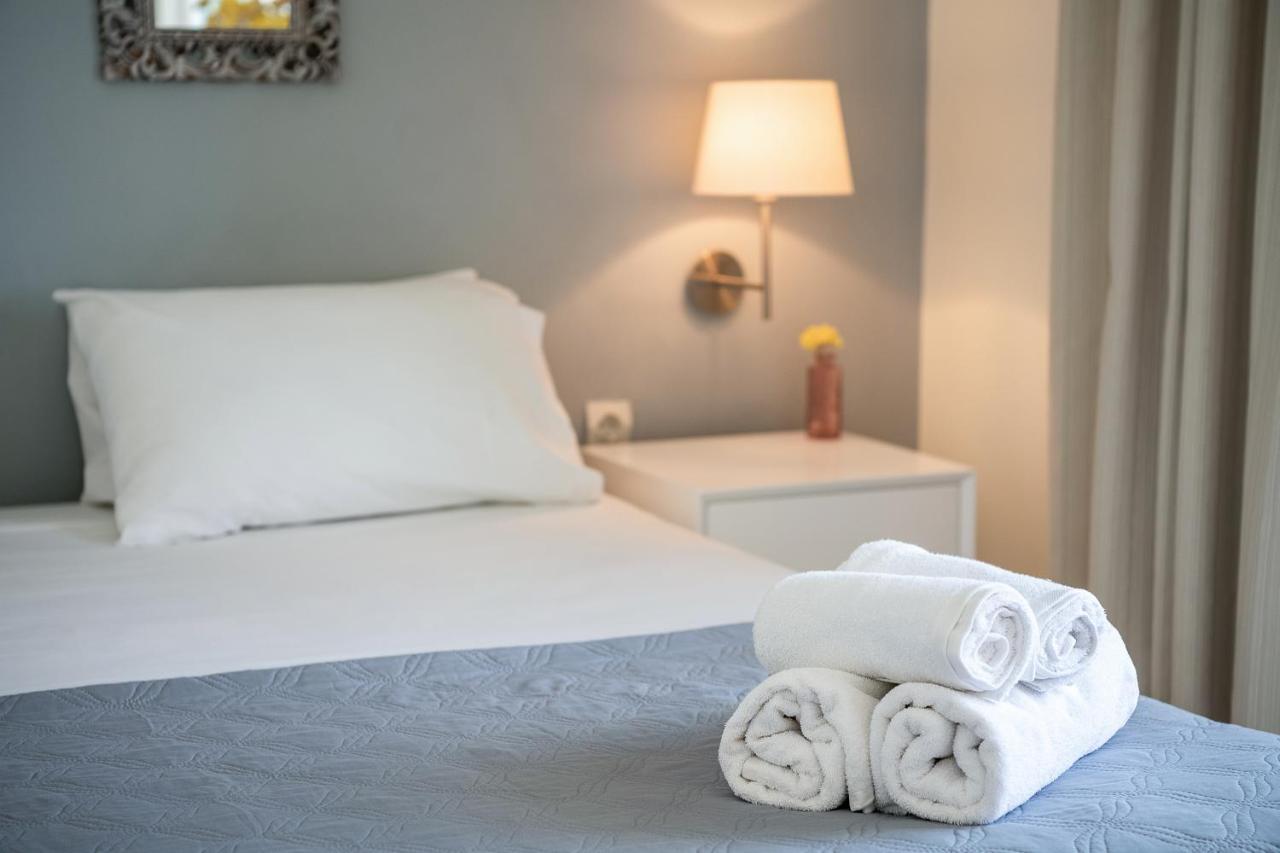 Villa Life Agia Marina エクステリア 写真