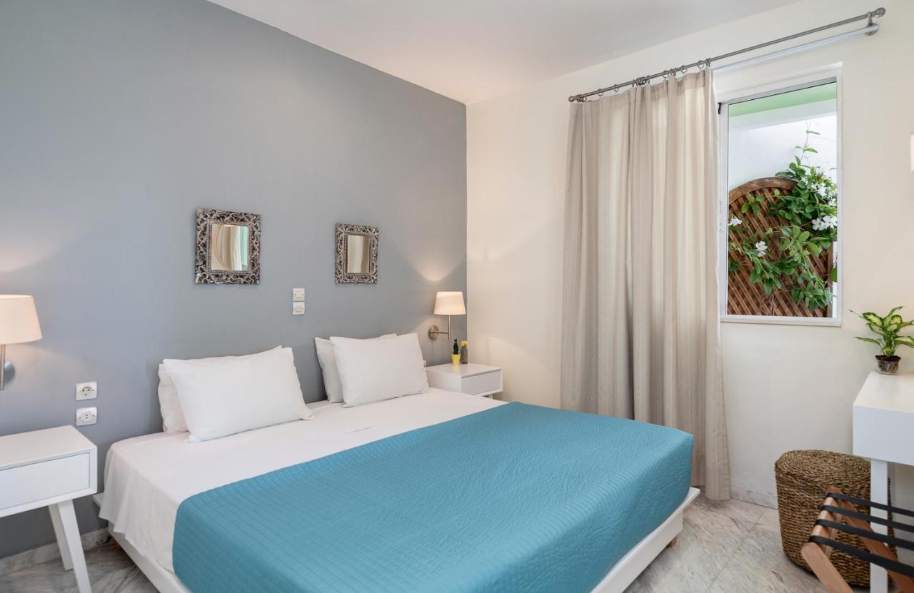 Villa Life Agia Marina エクステリア 写真