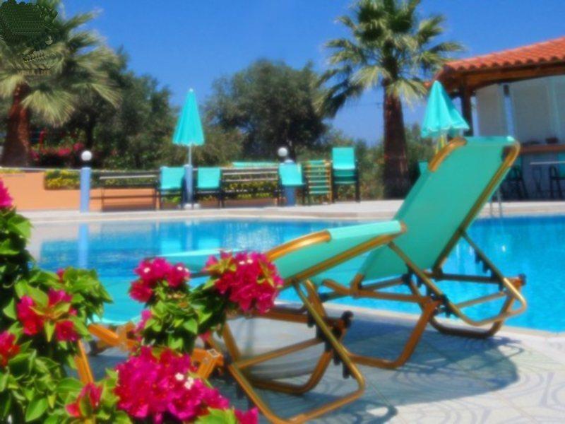Villa Life Agia Marina エクステリア 写真