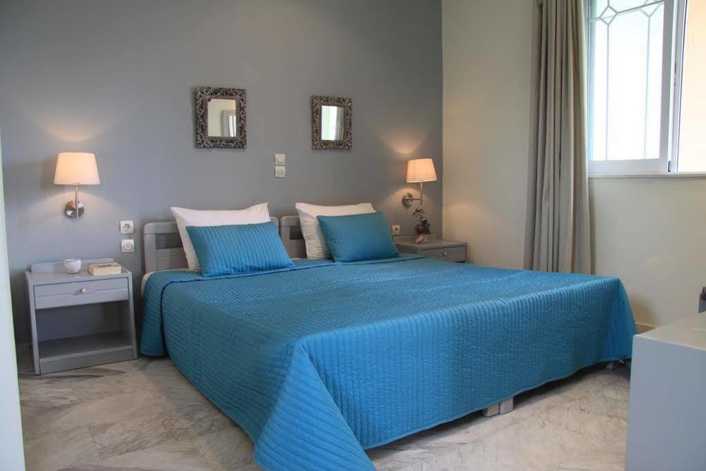 Villa Life Agia Marina エクステリア 写真