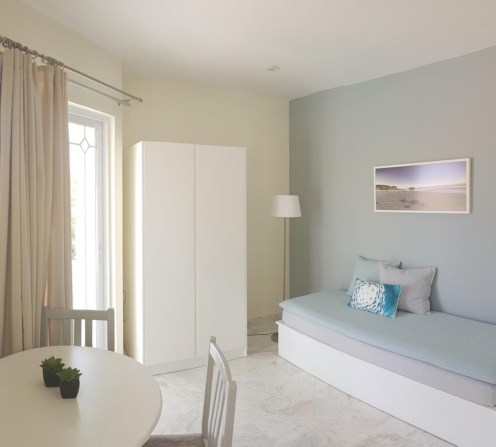 Villa Life Agia Marina エクステリア 写真