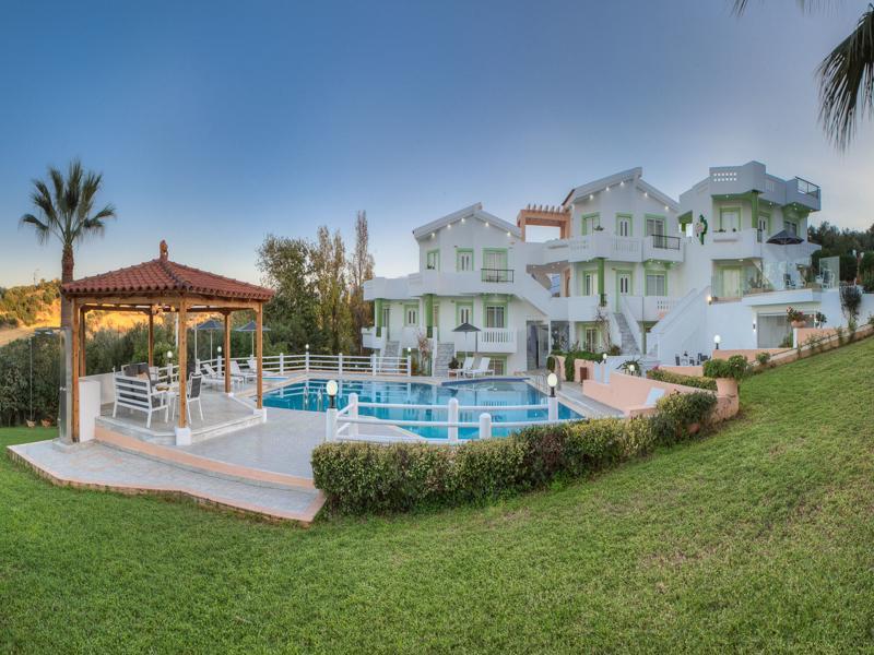 Villa Life Agia Marina エクステリア 写真