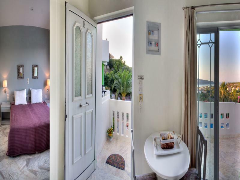 Villa Life Agia Marina エクステリア 写真